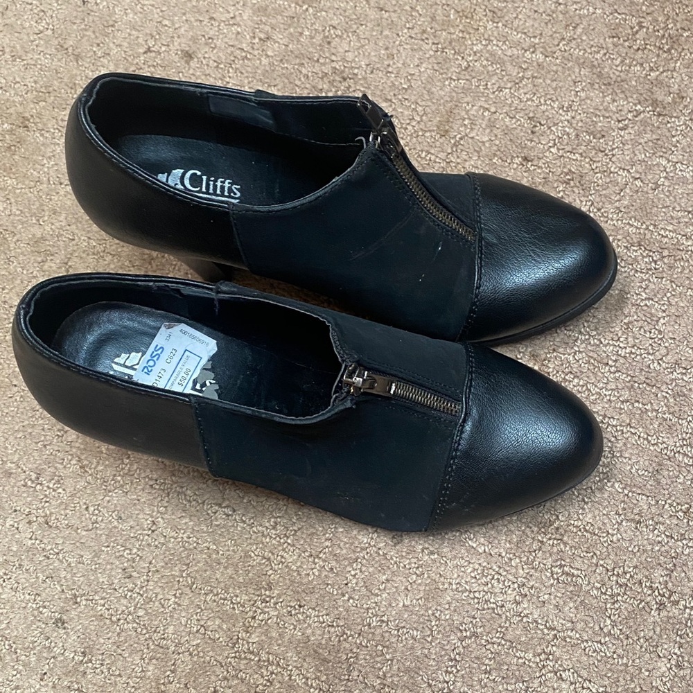Black Heeled Shooties 8.5W Career Collegiate Dressy Wide-Width Office